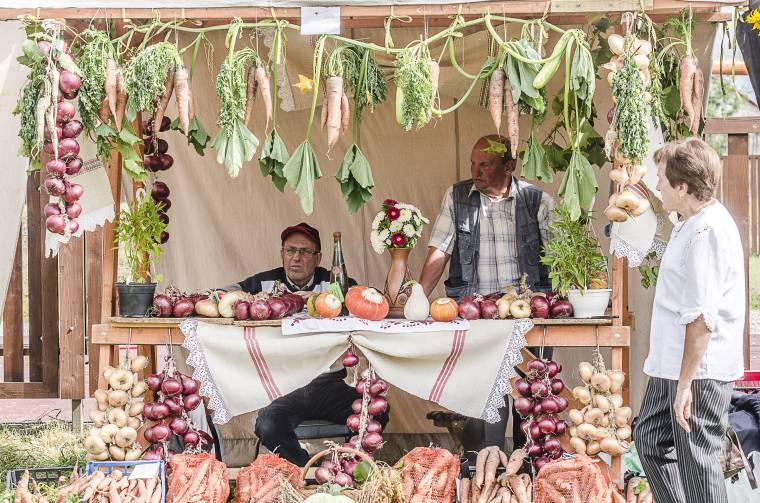 Ezrek a madéfalvi hagyma ünnepén