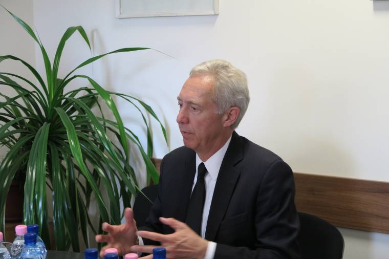 Klemm az erdélyi magyaroknak: utcára lehet vonulni