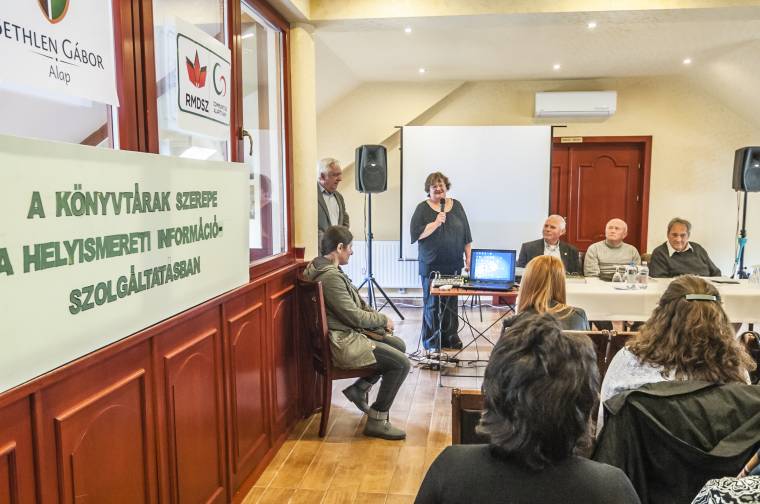 Vándorgyűlésen a könyvtárosok