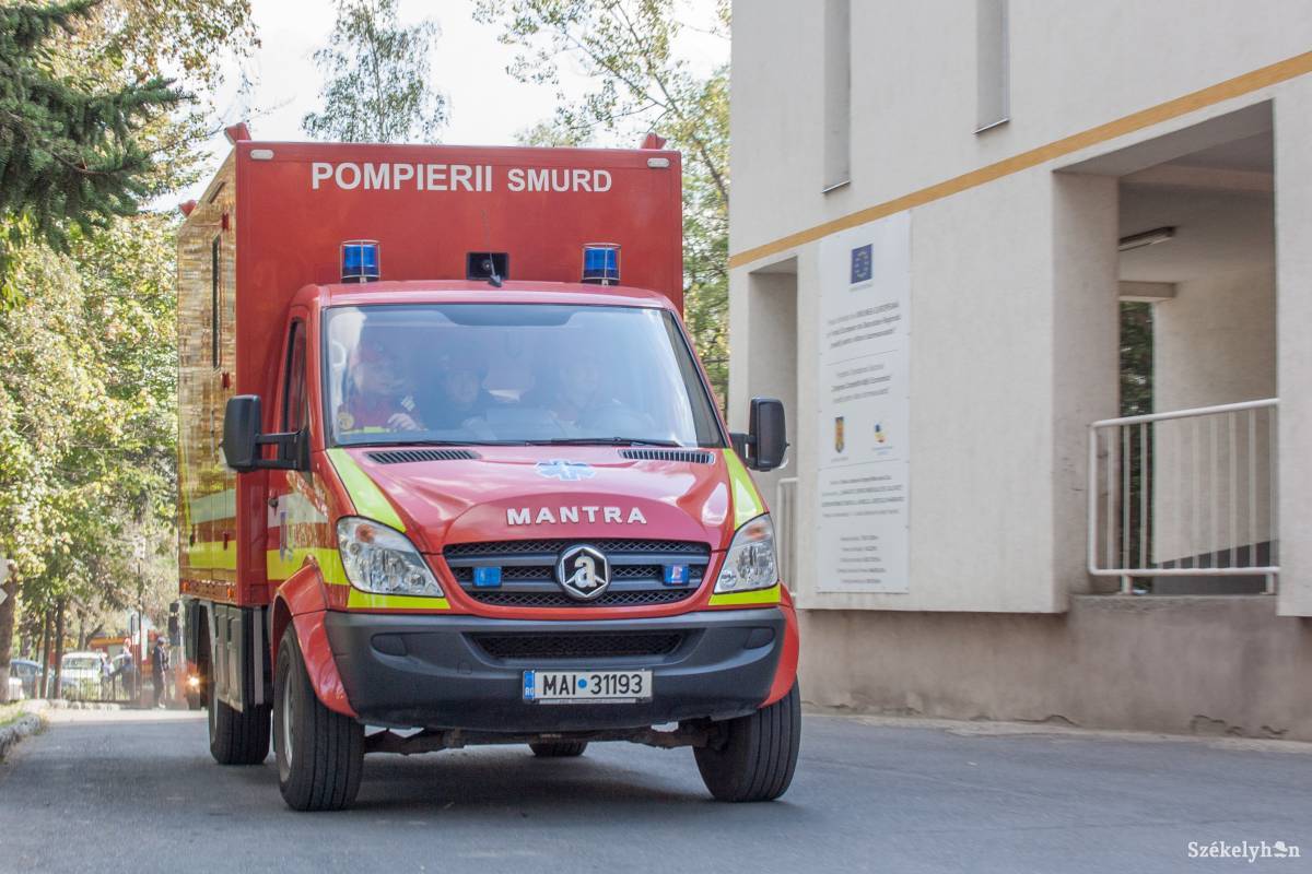 Háromóránként a tűzoltócsapatok is bemennek az intenzív terápiás osztályokra, hogy leellenőrizzék, minden rendben van-e. Képünk illusztráció &bullet;  Fotó: Pinti Attila