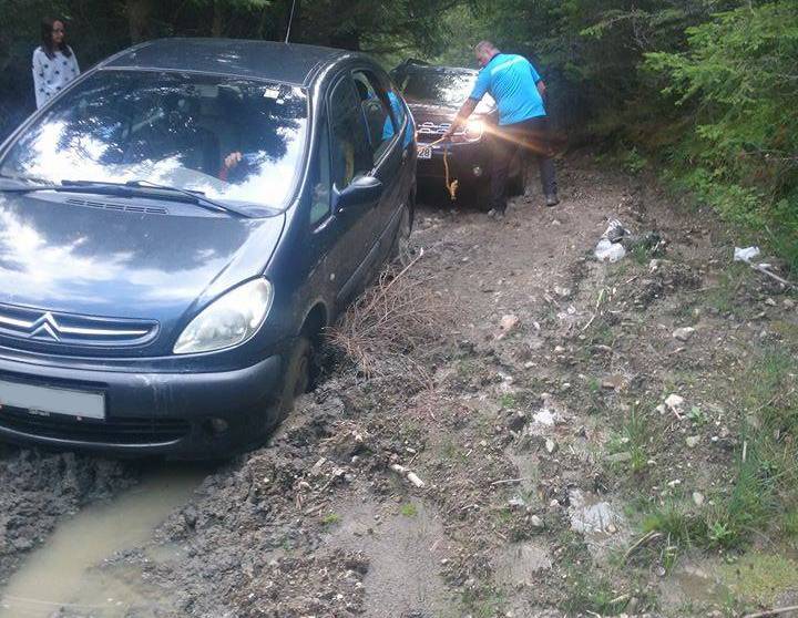 Csendőrök segítettek az Alcsíkon eltévedt magyarországi családon