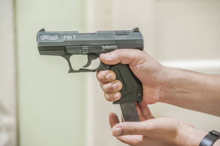 Szigorítanák a fegyvervásárlást amerikai politikusok és diákok a floridai lövöldözés után