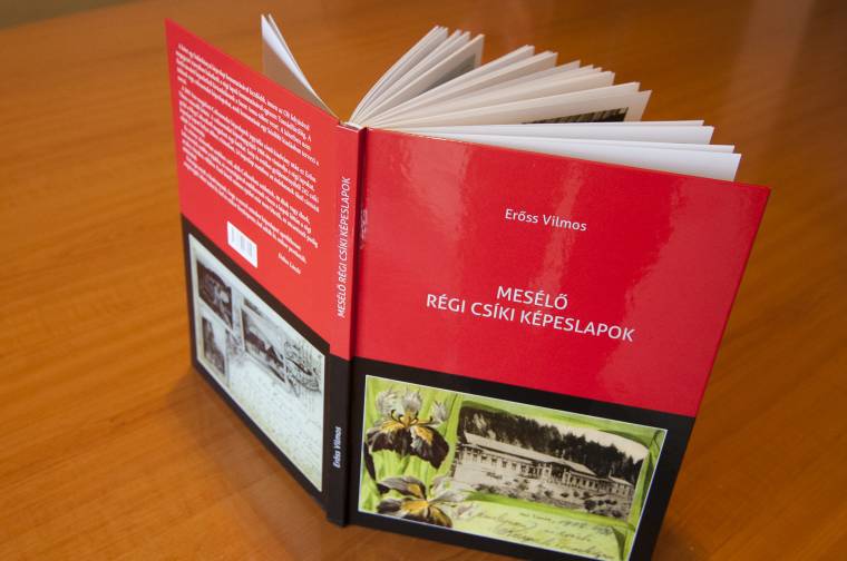 Bemutatják a képeslapos könyvet