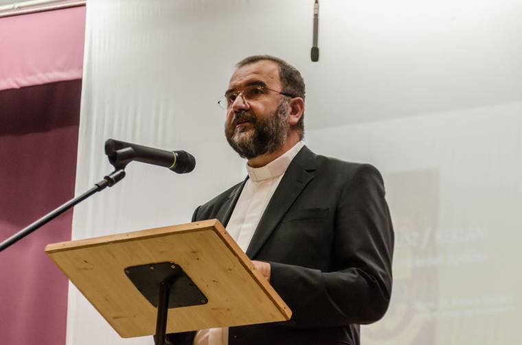Gianfranco Ravasi bíboros szenteli fel a Gyulafehérvári Főegyházmegye új érsekét