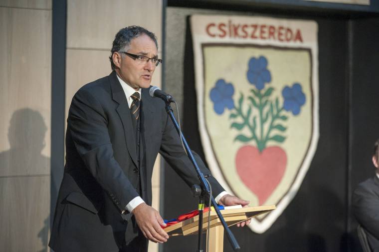 Megtakarításoknak köszönhetően növekedhet a városházi alkalmazottak bére