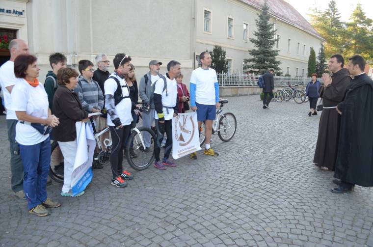 Útra keltek a Szakrális Maraton résztvevői