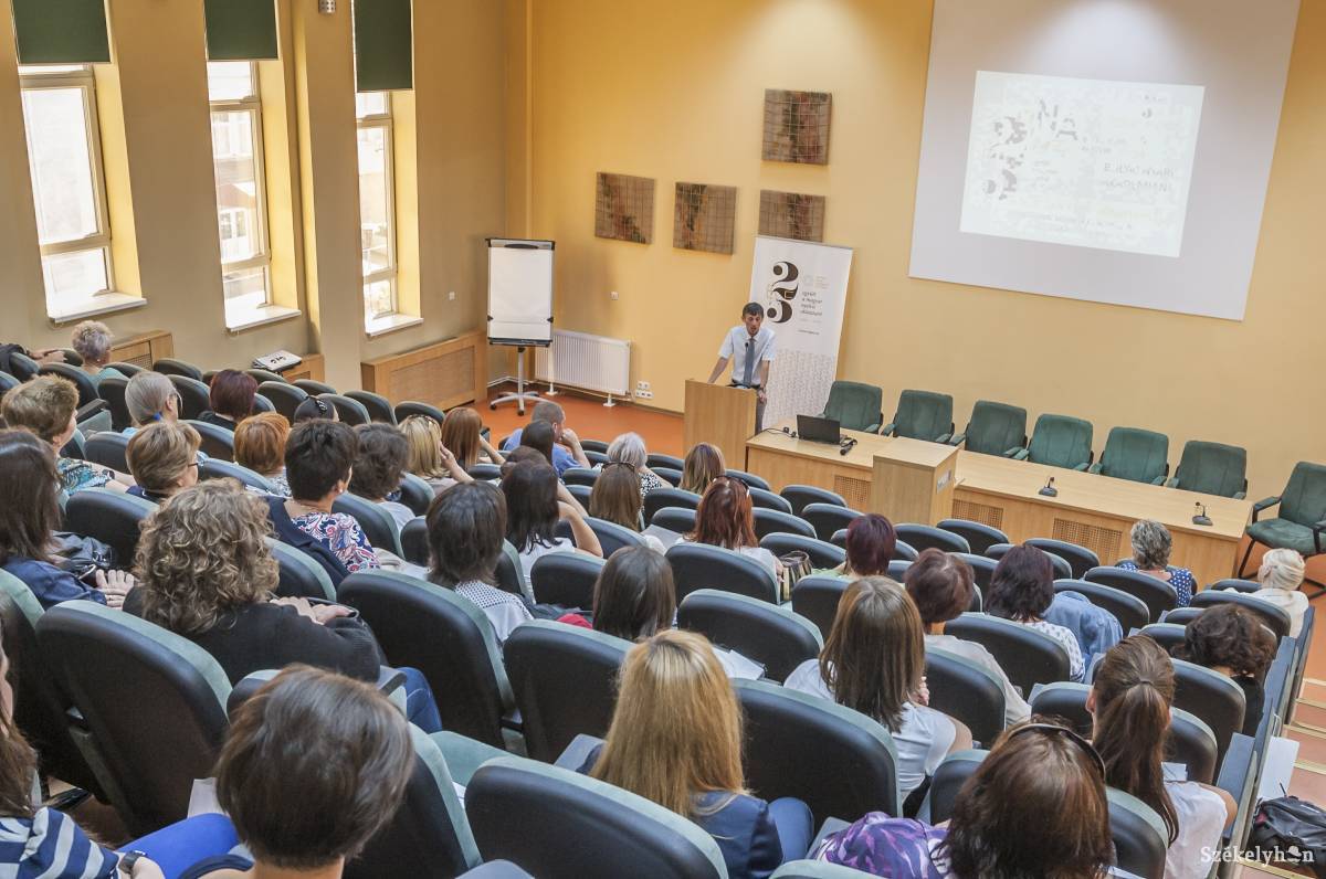 &bullet;  Fotó: Veres Nándor