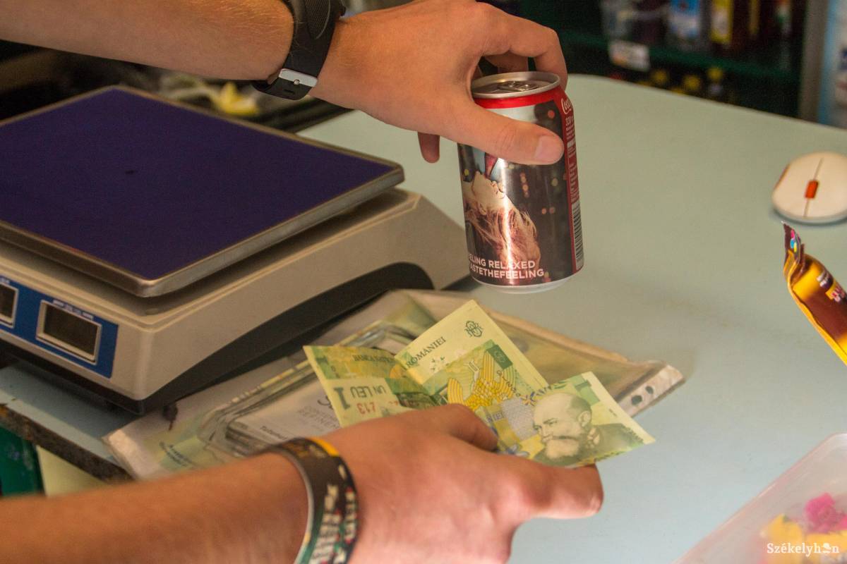 &bullet;  Fotó: Albert Orsolya