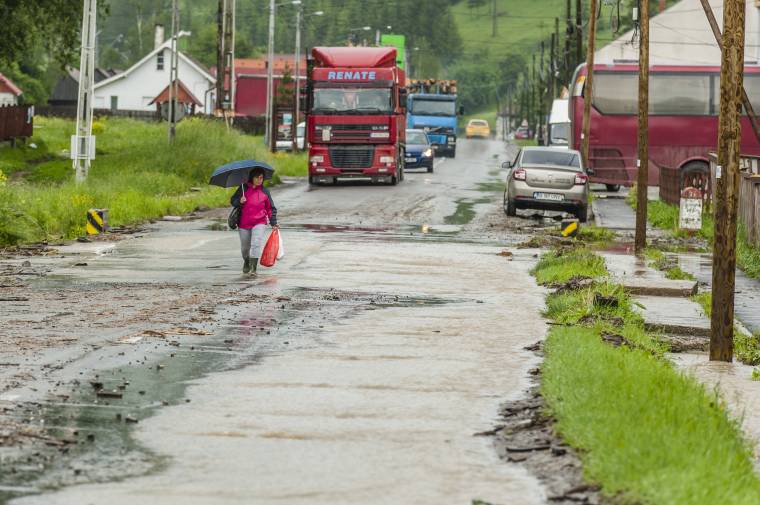Kormánytámogatással kezdődhet az árvízkárok helyreállítása