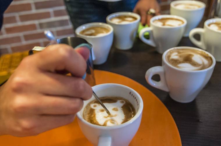 Amikor a kávé visszamosolyog