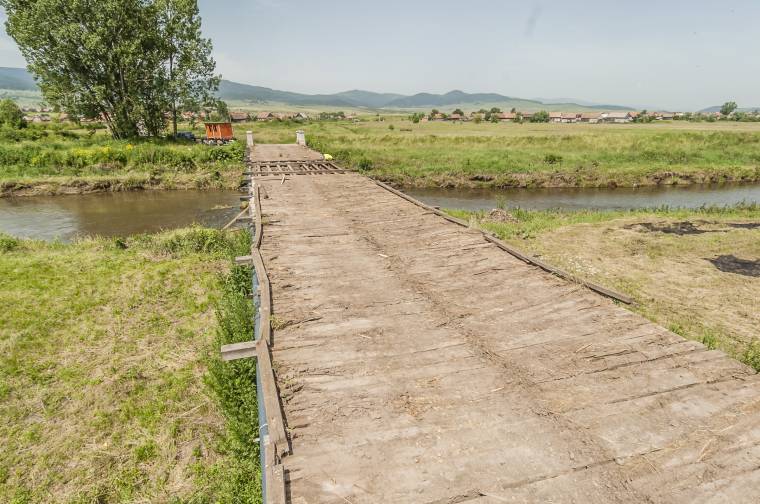 Felújítás alatt a csíkszentimrei Olt-híd