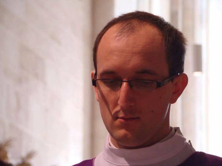 Áldozópappá szentelik a csíkbánkfalvi Farkas Zsombort