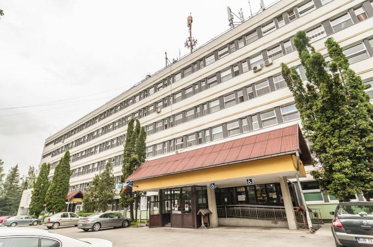 Kiugrott egy férfi a kórház ablakán