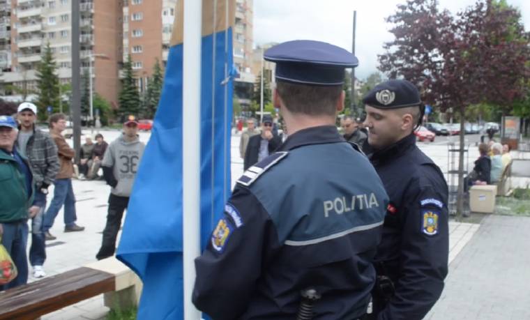 Elkobozták a főtéri székely zászlót Csíkszeredában
