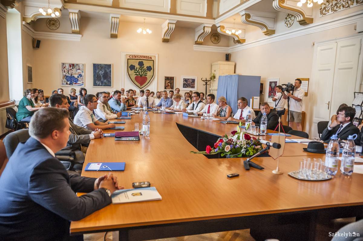 &bullet;  Fotó: Veres Nándor