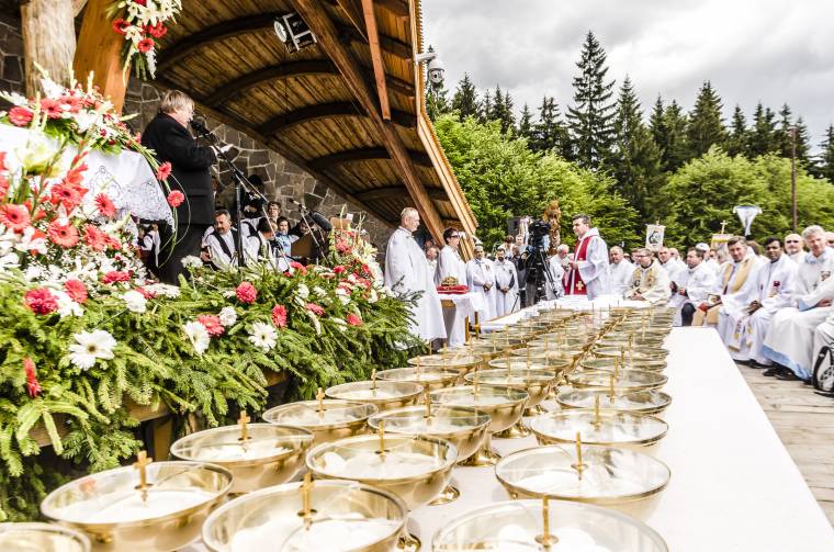 Lekörözte a márciuska a csíksomlyói búcsút: nincs garancia arra, hogy felterjesztik az UNESCO-listára az erdélyi magyar értéket