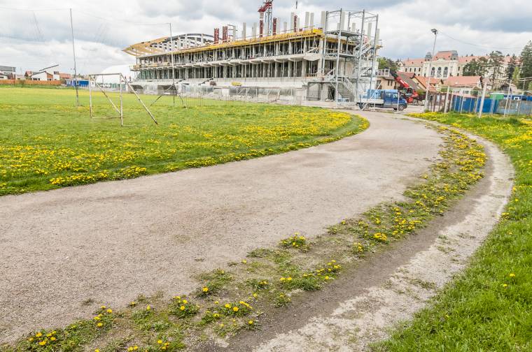 Drágállták a reflektorokat