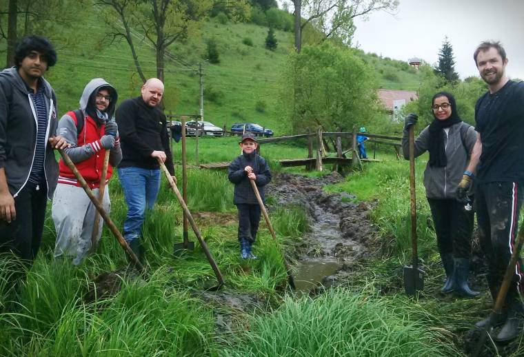 Hazautaztak a Csíksomlyón önkénteskedő diákok