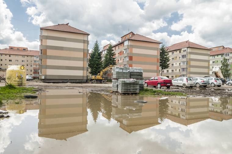 Tizenötezer négyzetméteren 237 parkolóhely