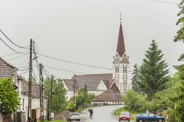 Búcsút ülnek Madéfalván