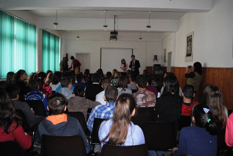 Csíkszeredai diákok kaptak vetőmagot