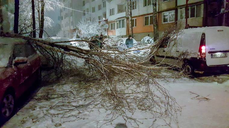 Gondokat okozott Csíkban a visszatérő tél