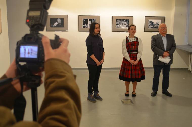 Emberközeli fotók kiállítása