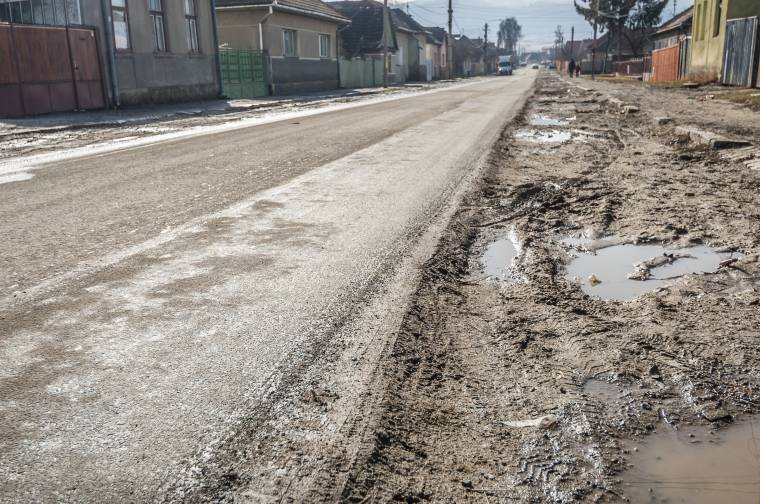 Rendbe teszik a Fürdő utcát