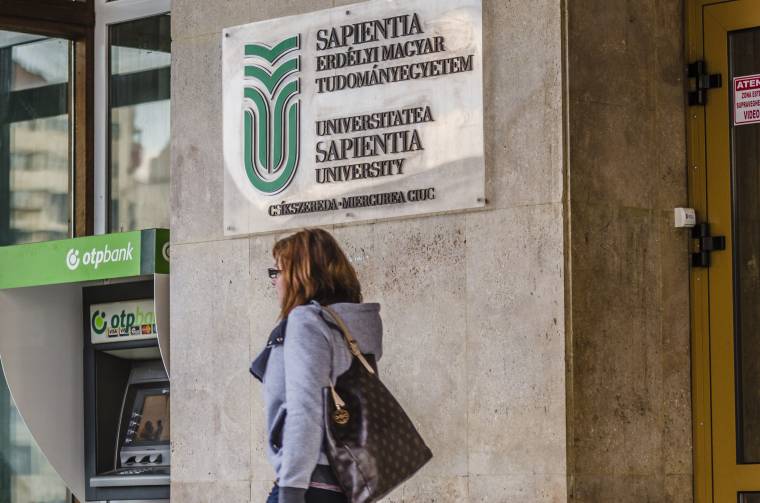 Újabb öt évre akkreditálták a Sapientiát