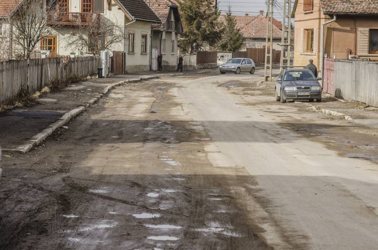 Felszámolják a sártengert Zsögödben