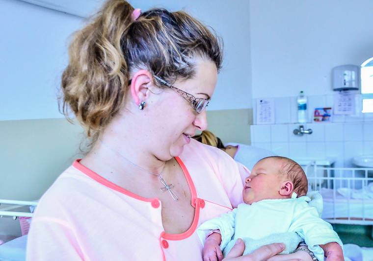 Két kislány és egy kisfiú született 2016 első napján Csíkszeredában