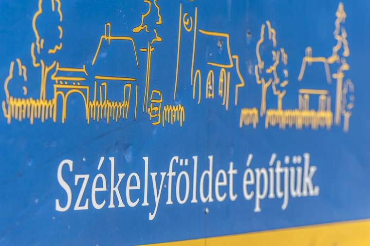 Jogi észjárás: etnikai alapon szerveződik a nem létező Székelyföld