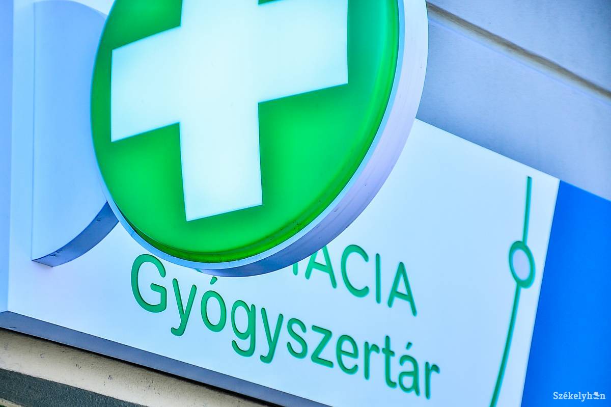 Nem a gyógyszertárakon múlik. A páciensek sokszor a patikust vagy a háziorvost hibáztatják •  Fotó: Gecse Noémi