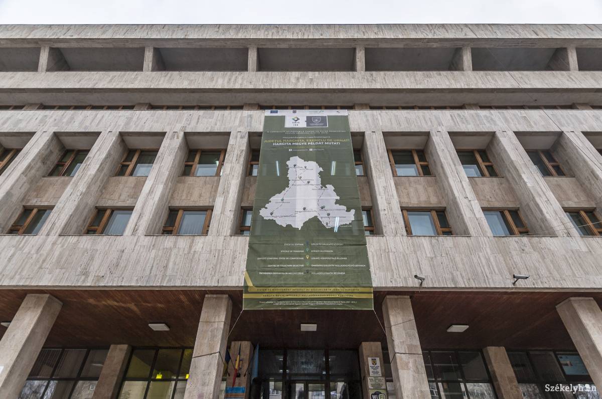 Ketten is pályáznak Hargita Megye Tanácsának elnöki tisztségére. Ki lesz a befutó? •  Fotó: Veres Nándor