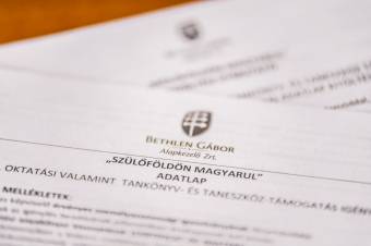Változás: óvodások, diákok után elektronikus úton igényelhető az oktatási támogatás, egyetemistáknak postán is kell
