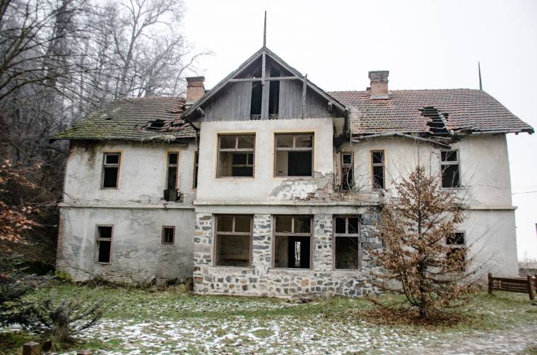 Bírósági eljárás tisztázhatja a zsögödfürdői romos épület birtokviszonyait