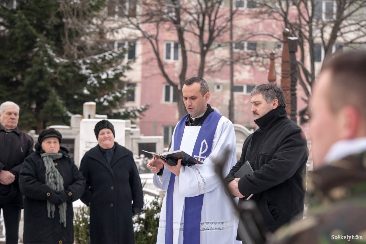 Ciprian szeretettel gondol vissza csíkszeredai papi szolgálatára •  Fotó: Gecse Noémi