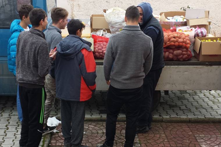 Oda továbbítják az adományokat, ahol a legnagyobb szükség van a segítségre