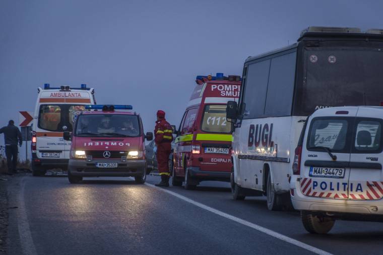 Súlyos közúti baleset miatt maradt áramszolgáltatás nélkül több mint ezer fogyasztó