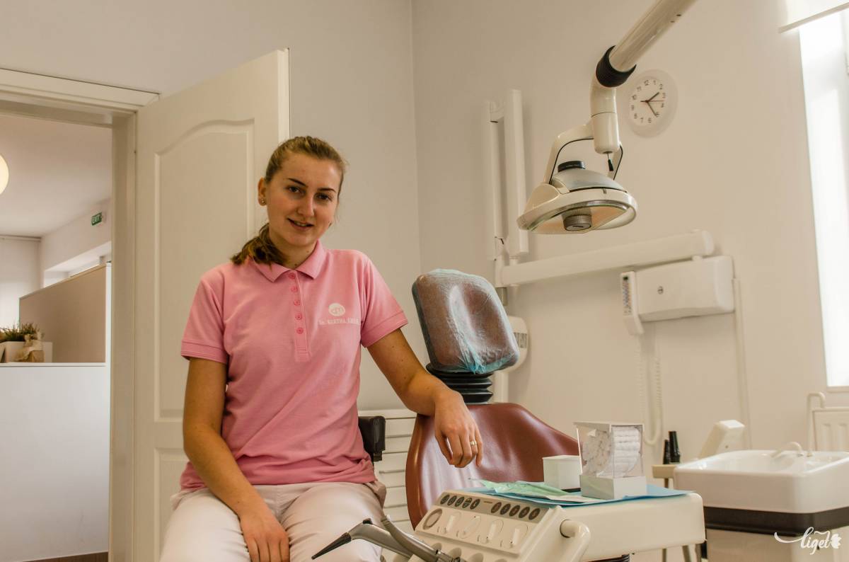 Bartha Emese fogorvos: a tejfogak kezelése is fontos •  Fotó: Sándor Csilla
