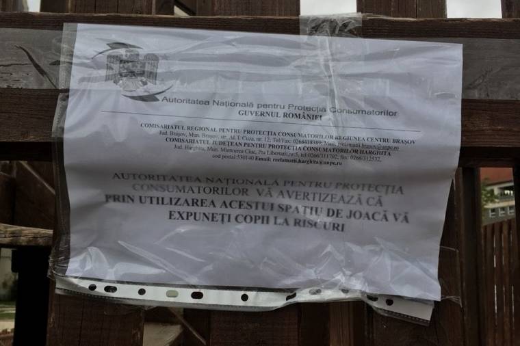 Bezáratott egy csíkszeredai játszóteret a fogyasztóvédelem