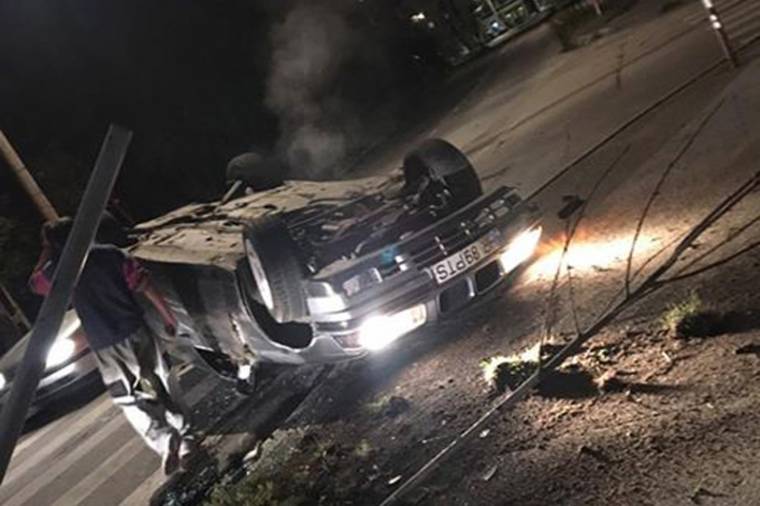 Feje tetejére állt egy autó Csíkszeredában