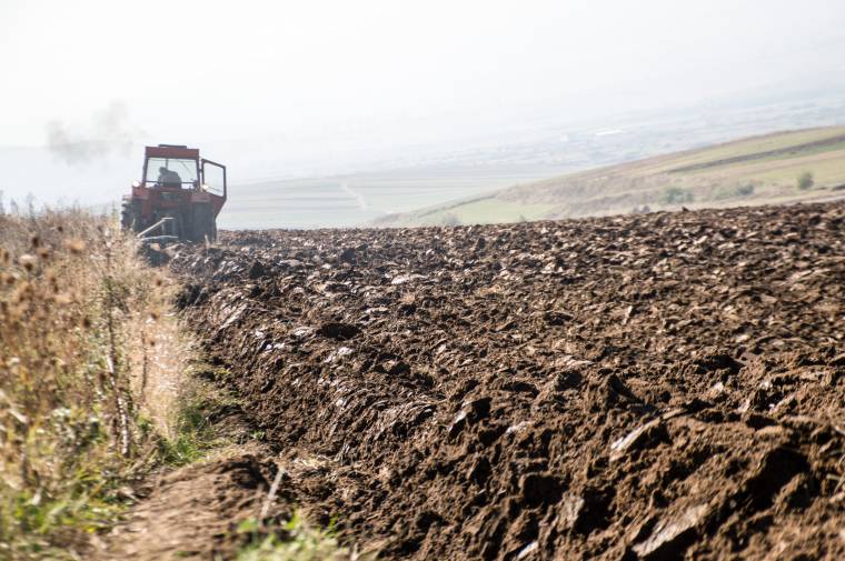 Megnövelték a gázolajár-támogatásra szánt keretösszeget