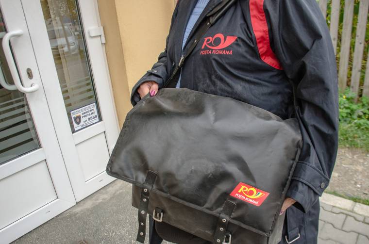 Felfüggesztett börtön a több ezer küldeményt visszatartó, folyóba dobó erdélyi postásoknak