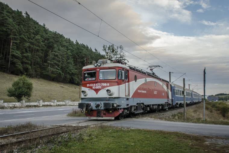 CFR: nem befolyásolja a vonatok menetrendjét az óraátállítás