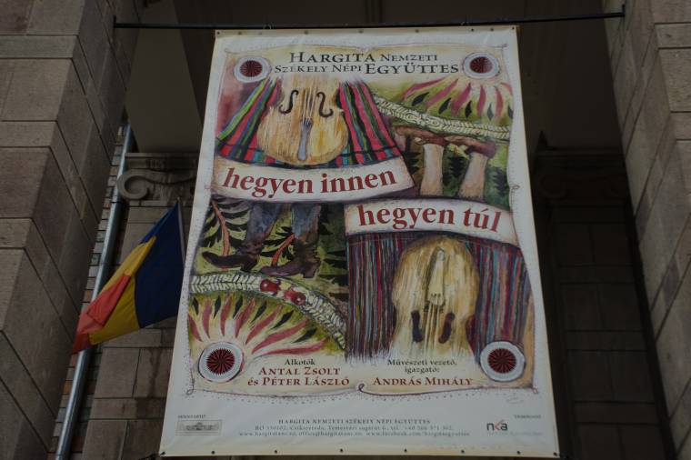 Gyimesi és felcsíki táncokkal készül az új évadra a Hargita Nemzeti Székely Népi Együttes