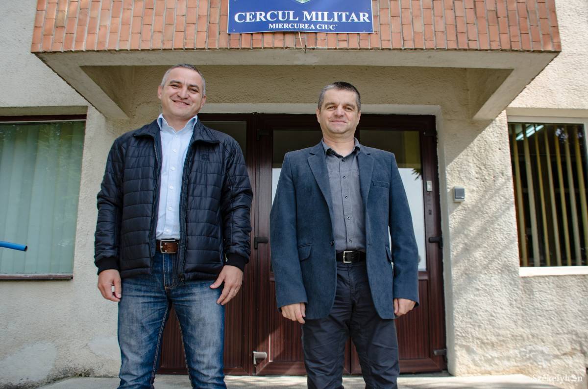 Cărceanu Oliver és Moraru Adrian. A legnehezebb mindkettejük számára a család hiánya volt •  Fotó: Gecse Noémi