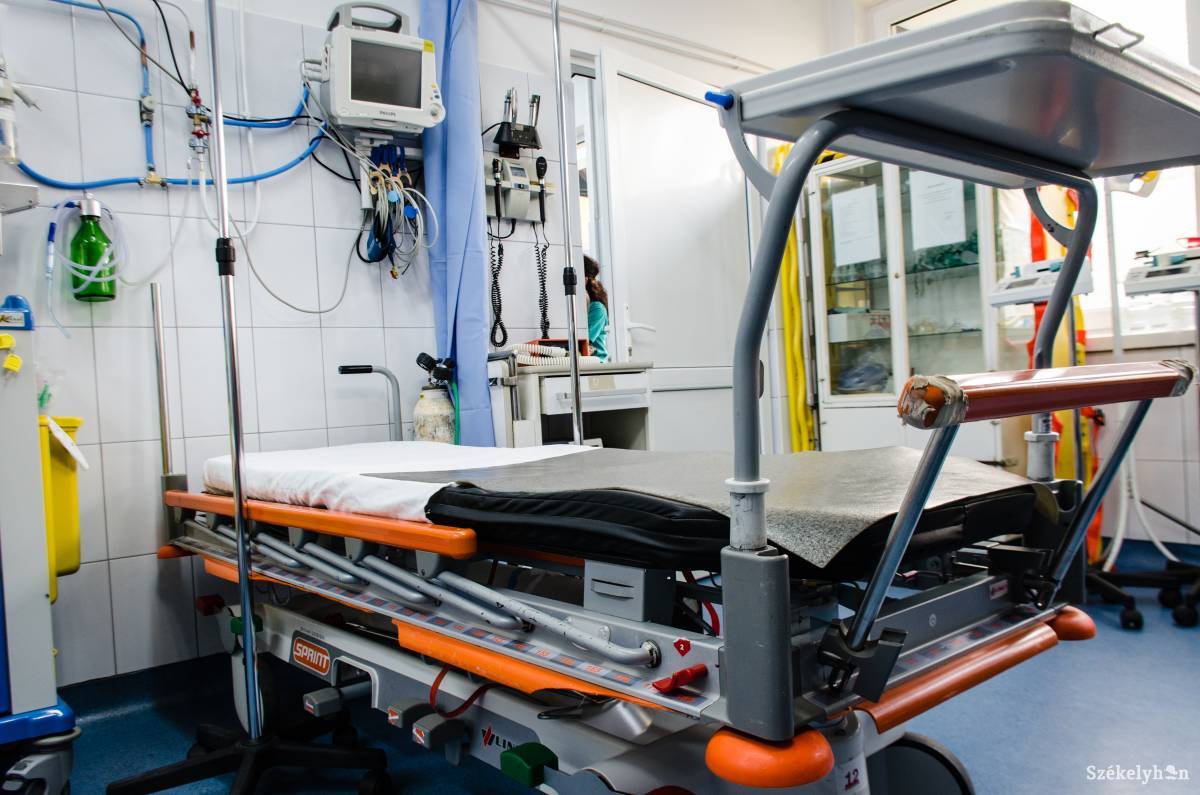 A sürgősségi orvosok mellett háziorvosok is ügyeleteznek a megyei kórházban &bullet;  Fotó: Sándor Csilla