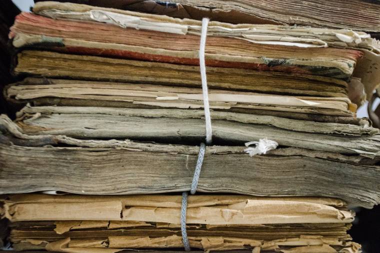 Megóvni és megőrizni a még megmaradt irattári anyagokat