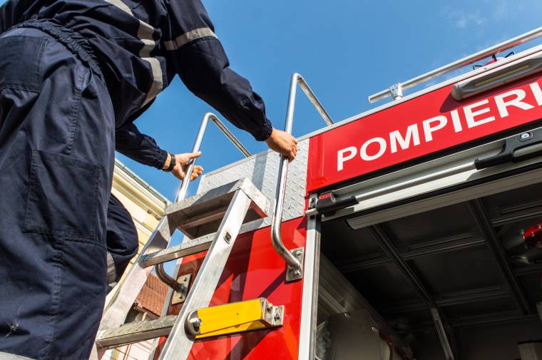 Életet mentett szolgálati idején kívül egy tűzoltó